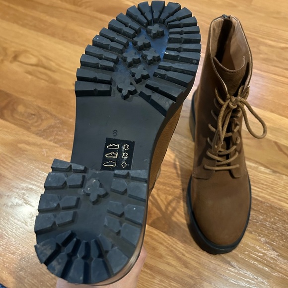 Madewell The Bradley Lace-Up Lugsole Boot Color Burled Wood Size 8 - Picture 16 of 16